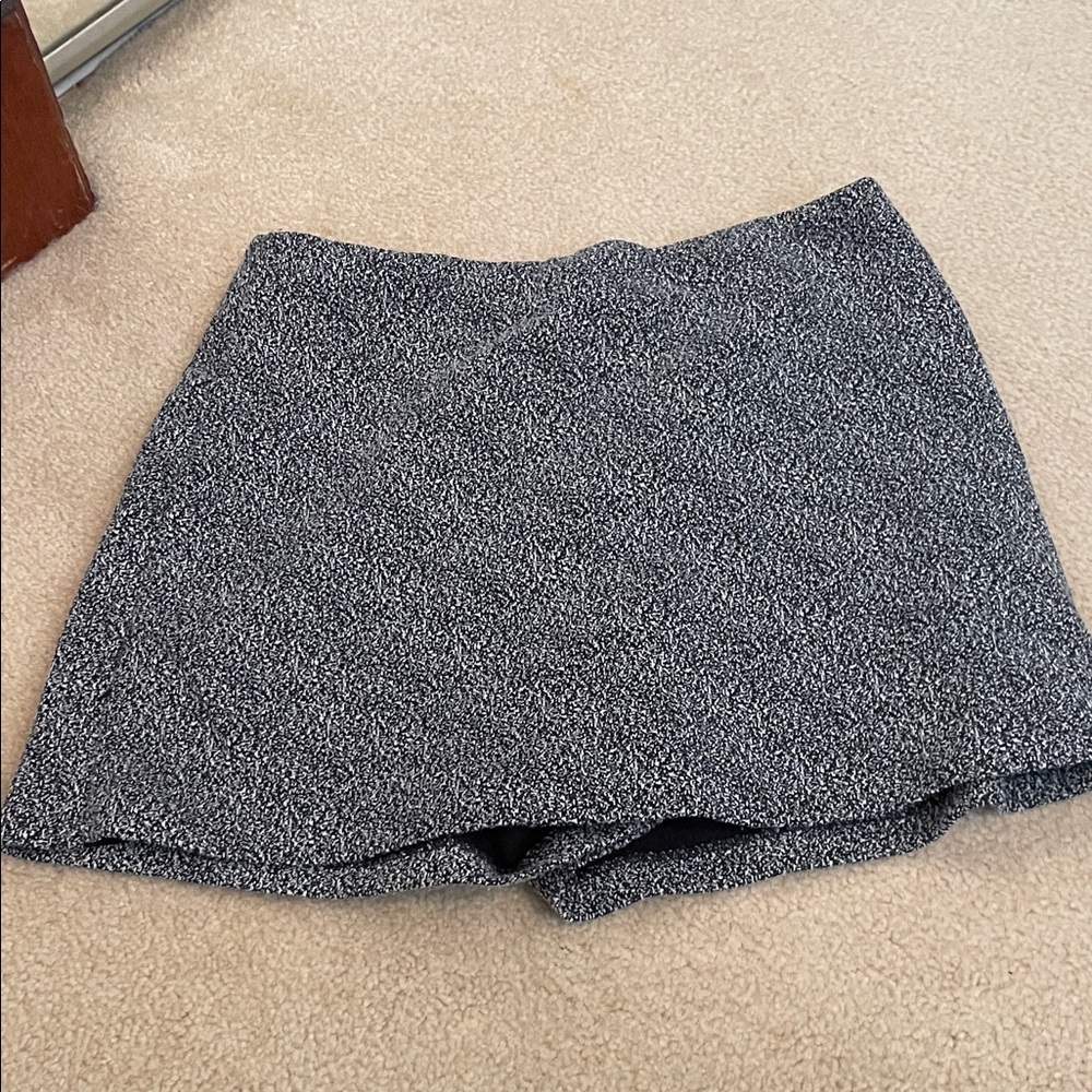 Necessary Objects Black and White Textured Skort